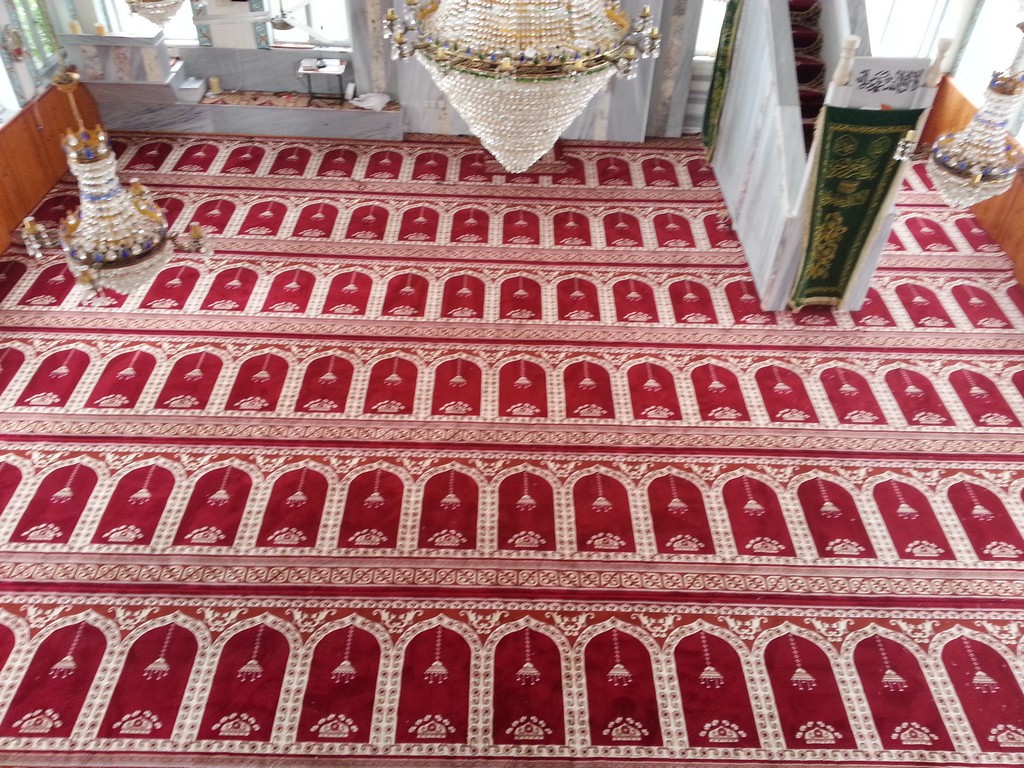 SECCADELİ AKRİLİK CAMİ HALILARI